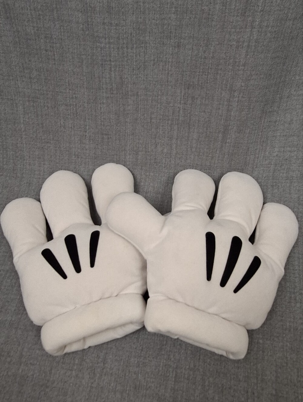 Vintage Disney Parks Mickey Mouse Plush Hands/ Gloves. OSFM.